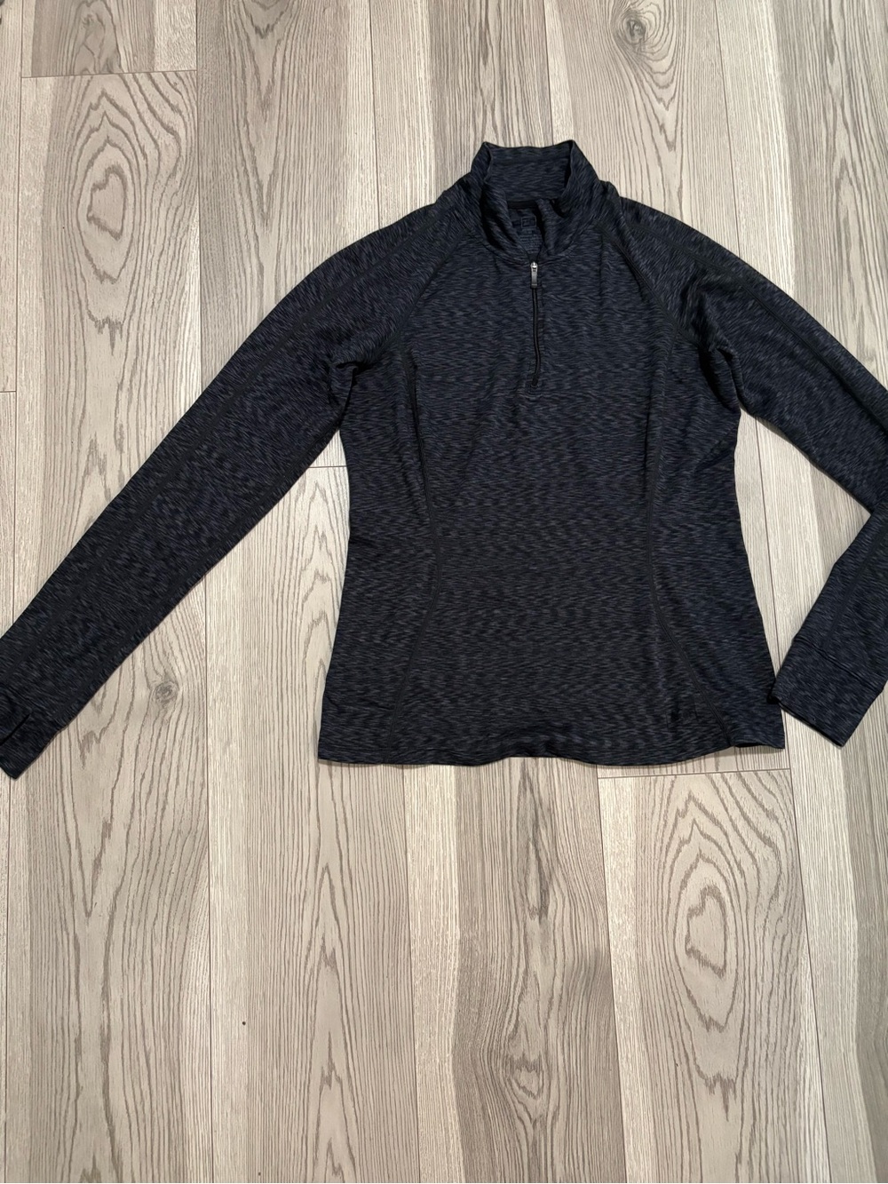 REI Women’s Quarter Zip Size Medium